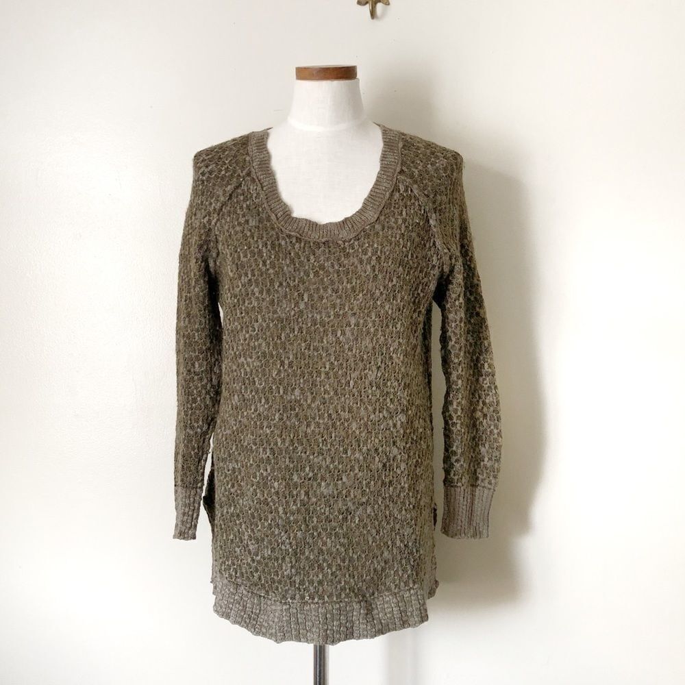 Free People Green Boucle High Low Hem sweater Medium preowned